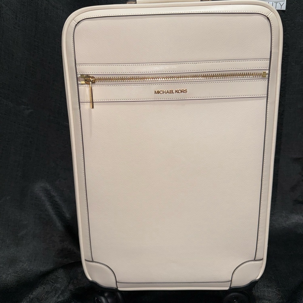 MICHAEL KORS (NWT): Travel Trolley — Light Cream